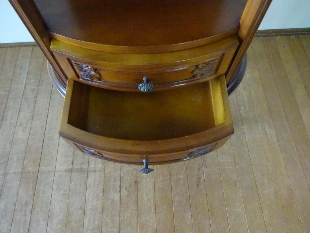 ともこ　イタリア家具　キャビネット　電話台　花台　ヨーロピアン　猫脚　美品