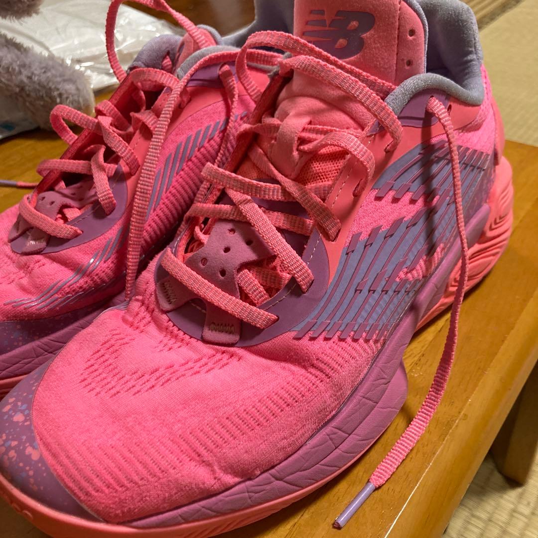 New Balance バスケットボールシューズ ピンク