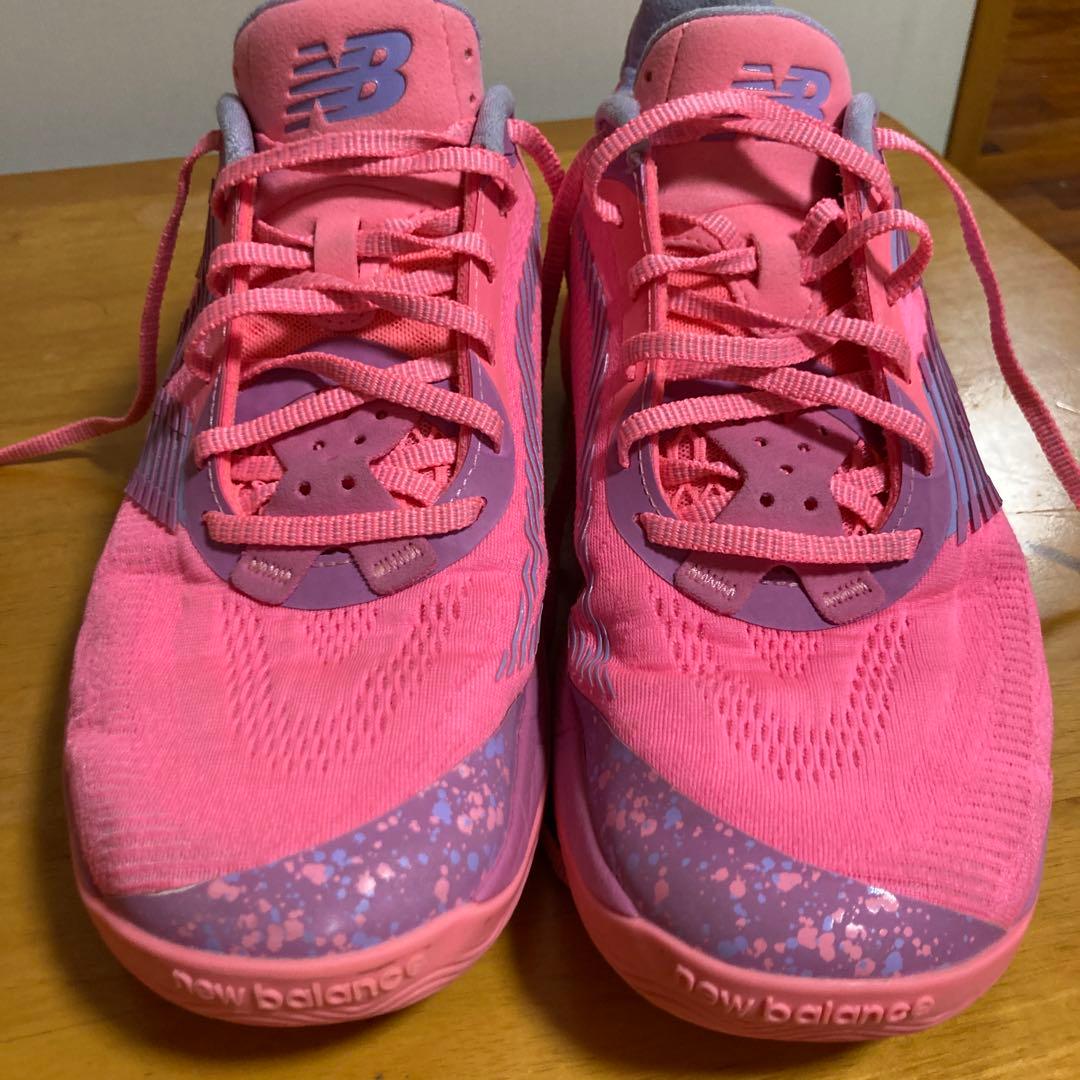 New Balance バスケットボールシューズ ピンク