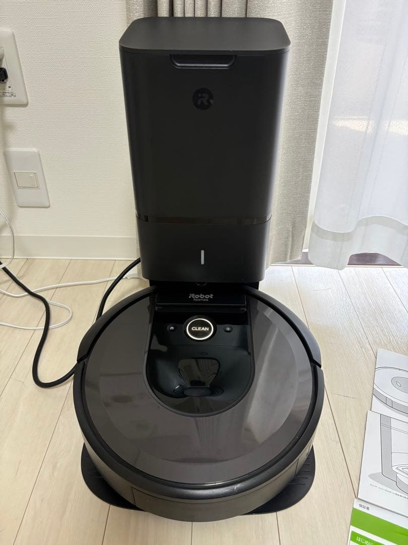 iRobot Roomba i7+ 自動ゴミ収集機能付き i755060