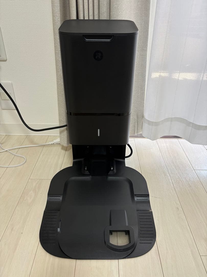 iRobot Roomba i7+ 自動ゴミ収集機能付き i755060