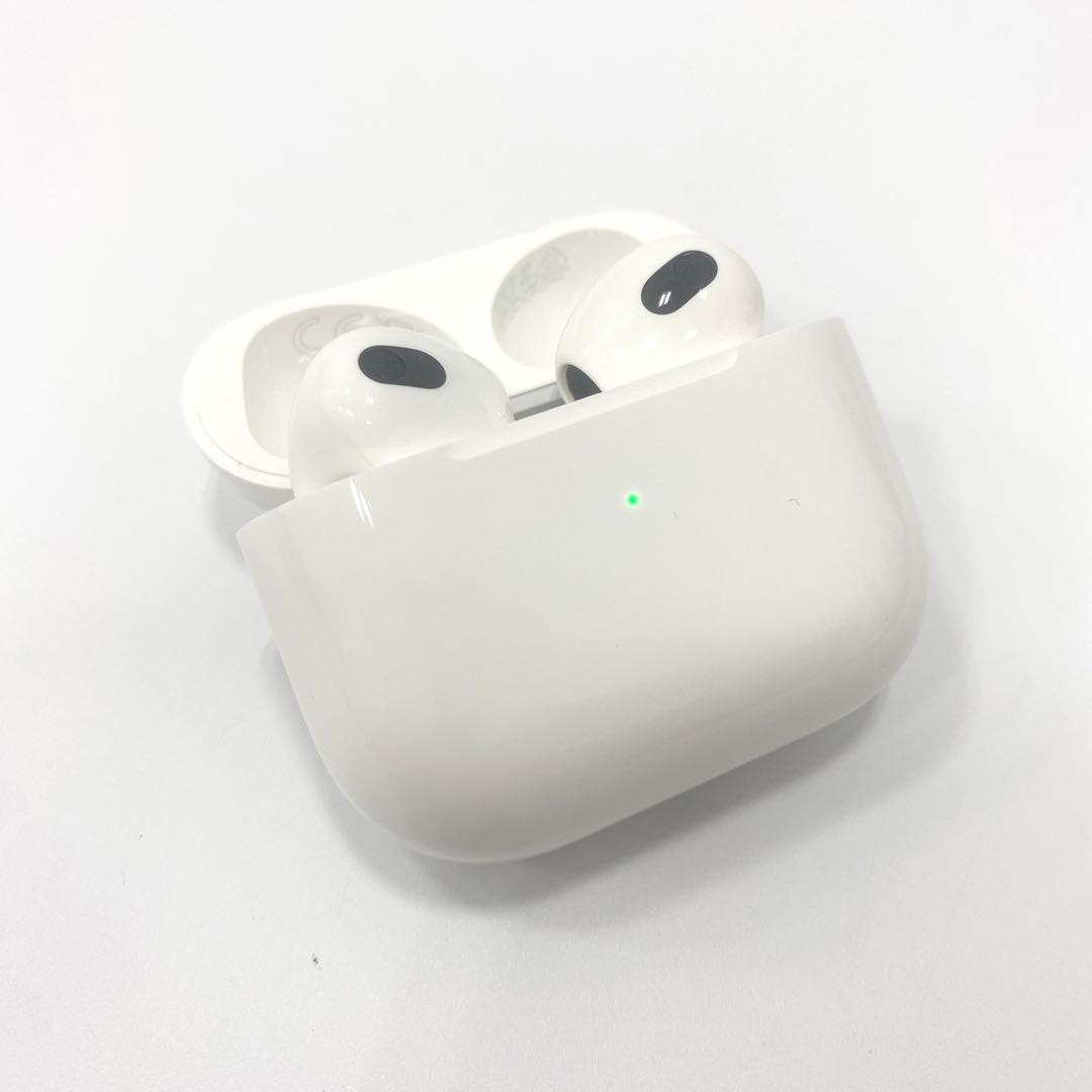 【美品】AirPods 第3世代 純正品 APPLE MME73J/A ホワイト