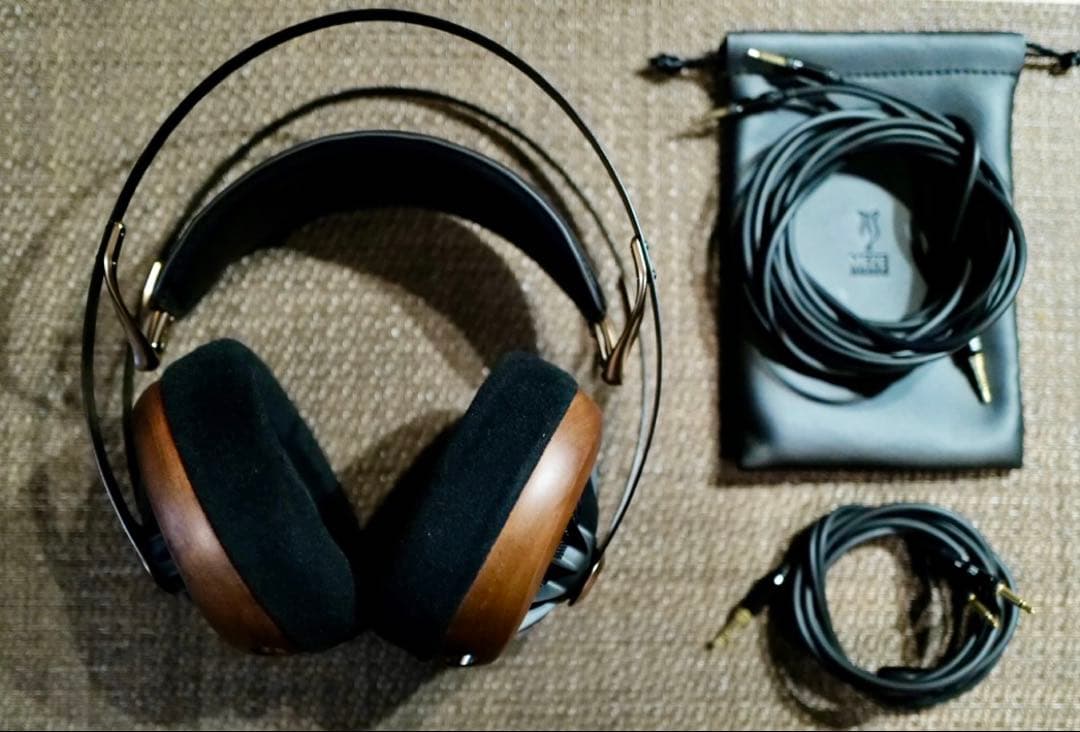 【中古　超美品 早者勝】MezeAudio 109PRO スタンド・リケ付