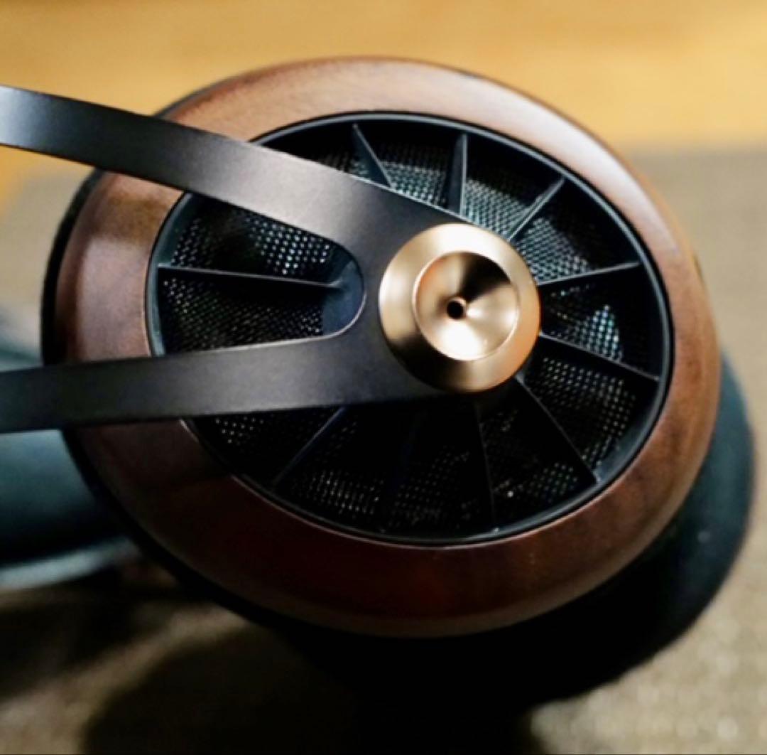 【中古　超美品 早者勝】MezeAudio 109PRO スタンド・リケ付