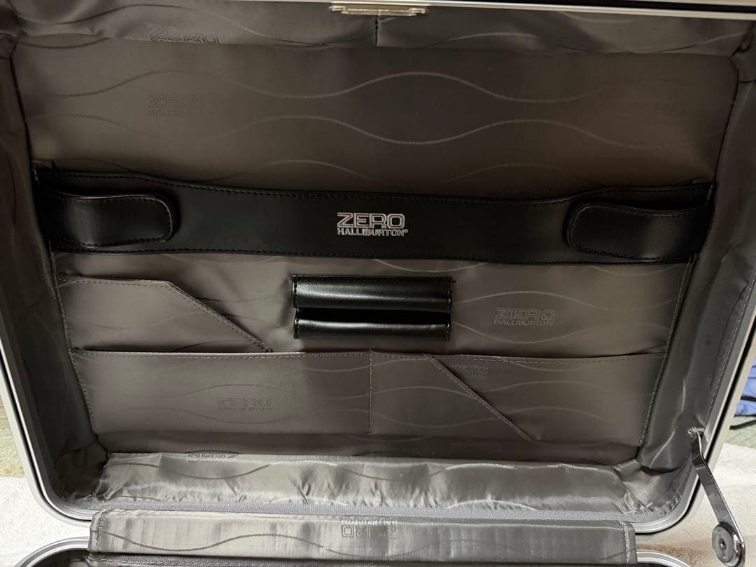 【最終価格・美品】ゼロハリバートンアタッシュケース