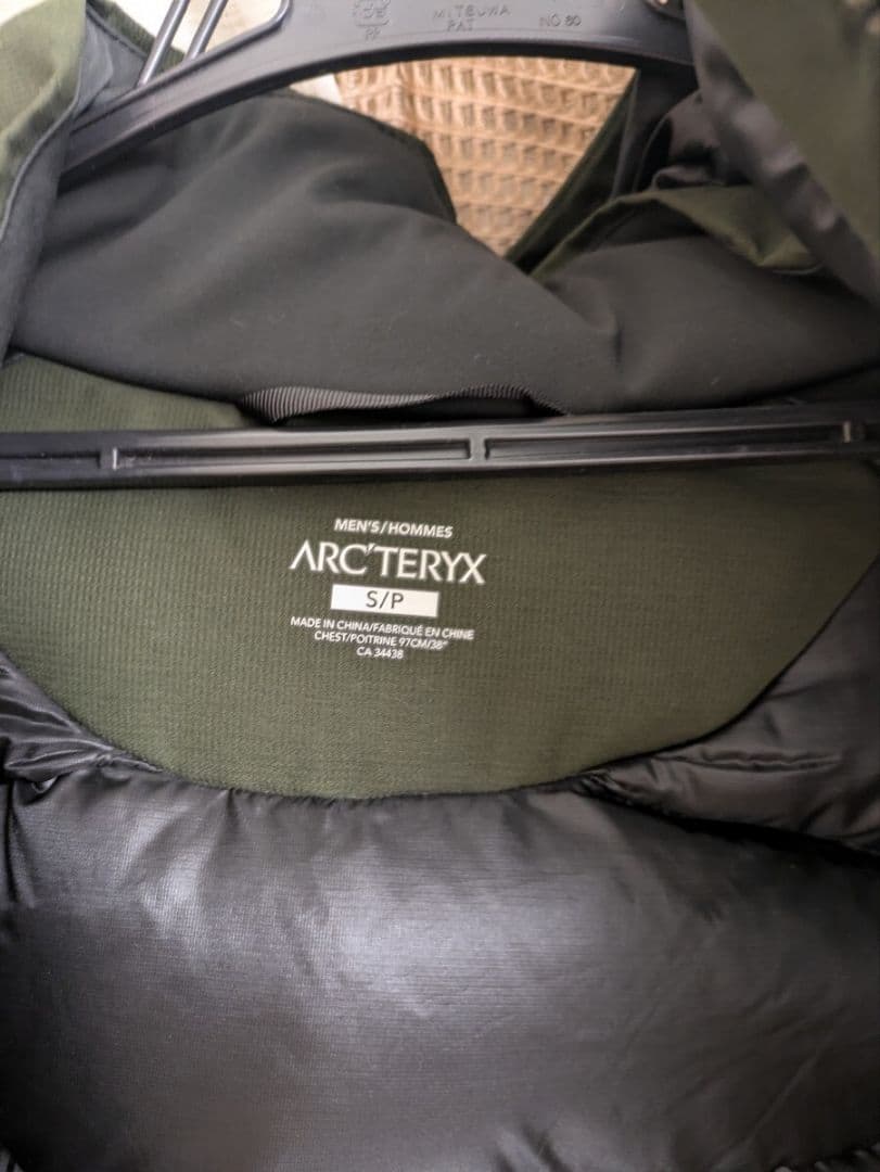 アークテリクス　Arc’teryx サーミーパーカー カーキ USサイズS