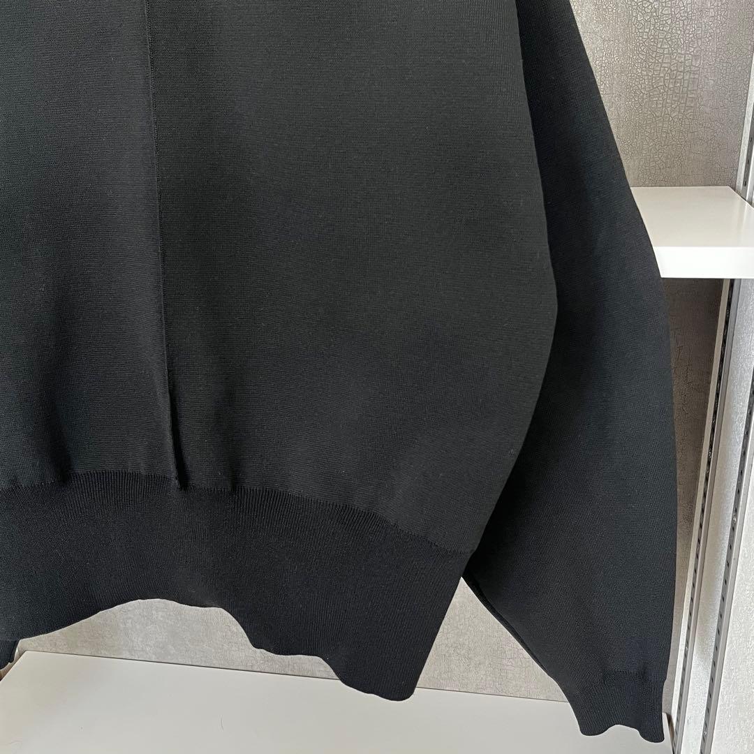 アダムエロペ　シャツ襟付きカーディガン　ブラック　金ボタン　長袖　クルーネック黒