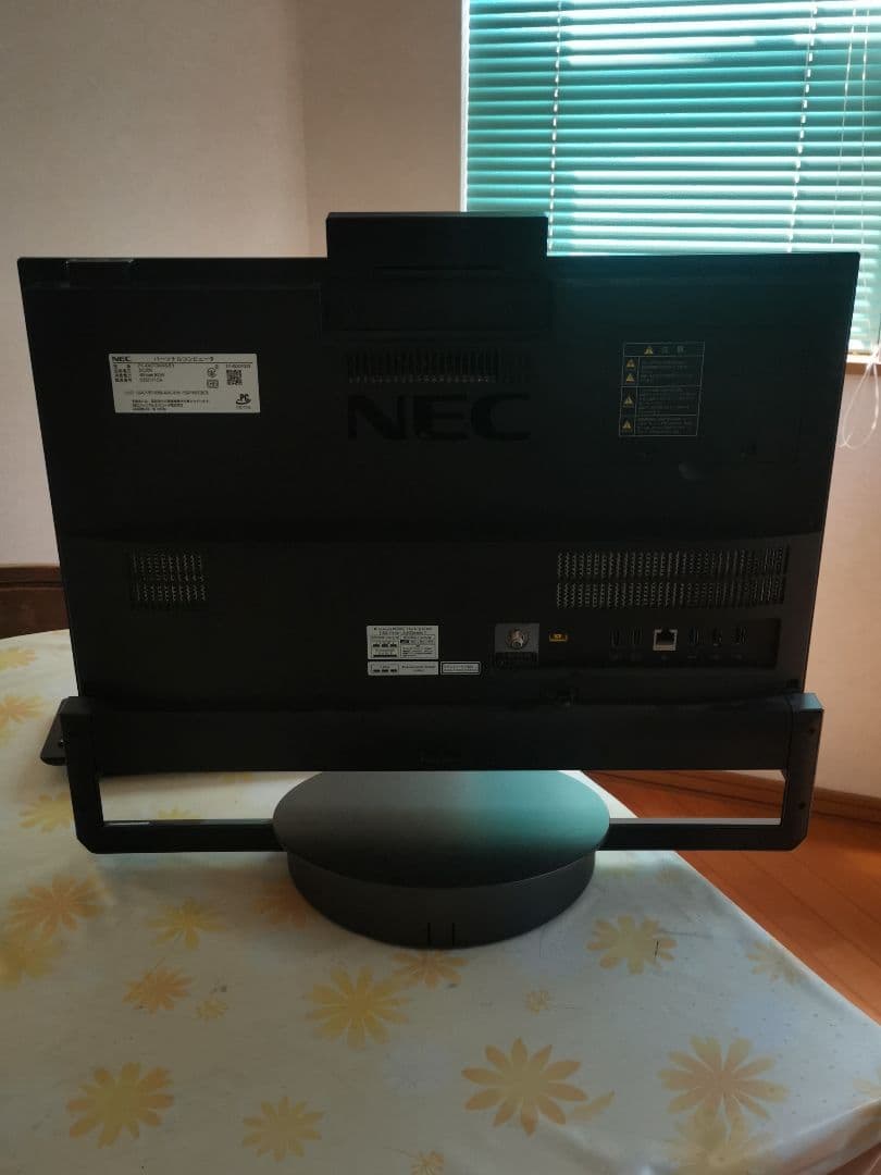 NEC一体型デスクトップパソコン LAVIE DA770/A