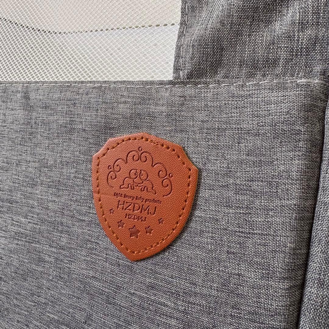 HIZDIK グレー 折り畳みベビーベッド キャスター付き