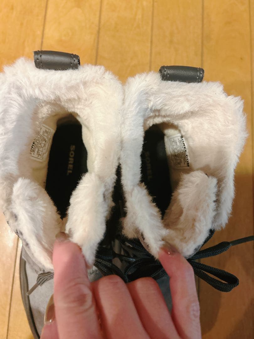 SOREL グレー ムートンブーツ