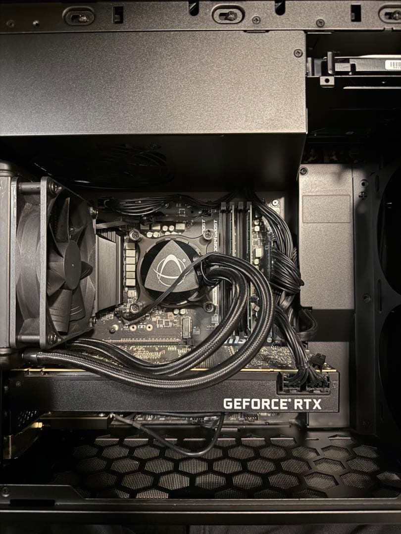 G-tune BTOパソコン　i9-9900k＋RTX2080＋16GB