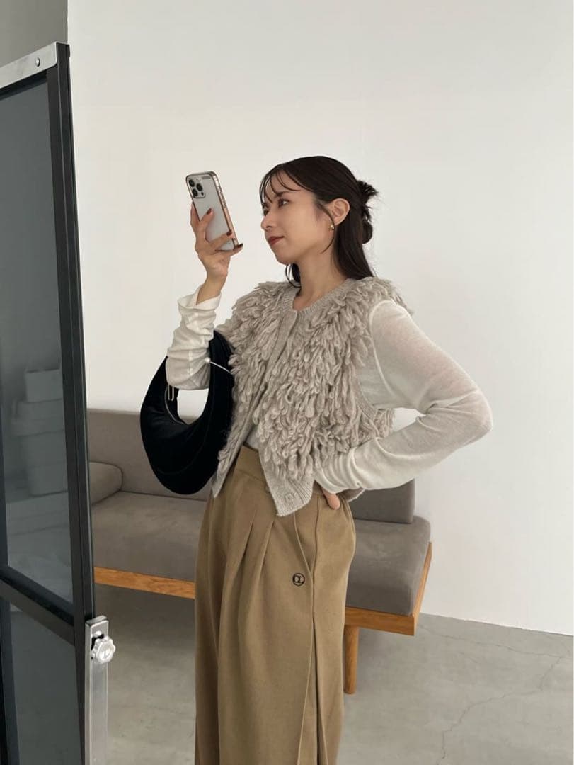 CAPRICIEUX LE'MAGE フリンジベスト（グレージュ）