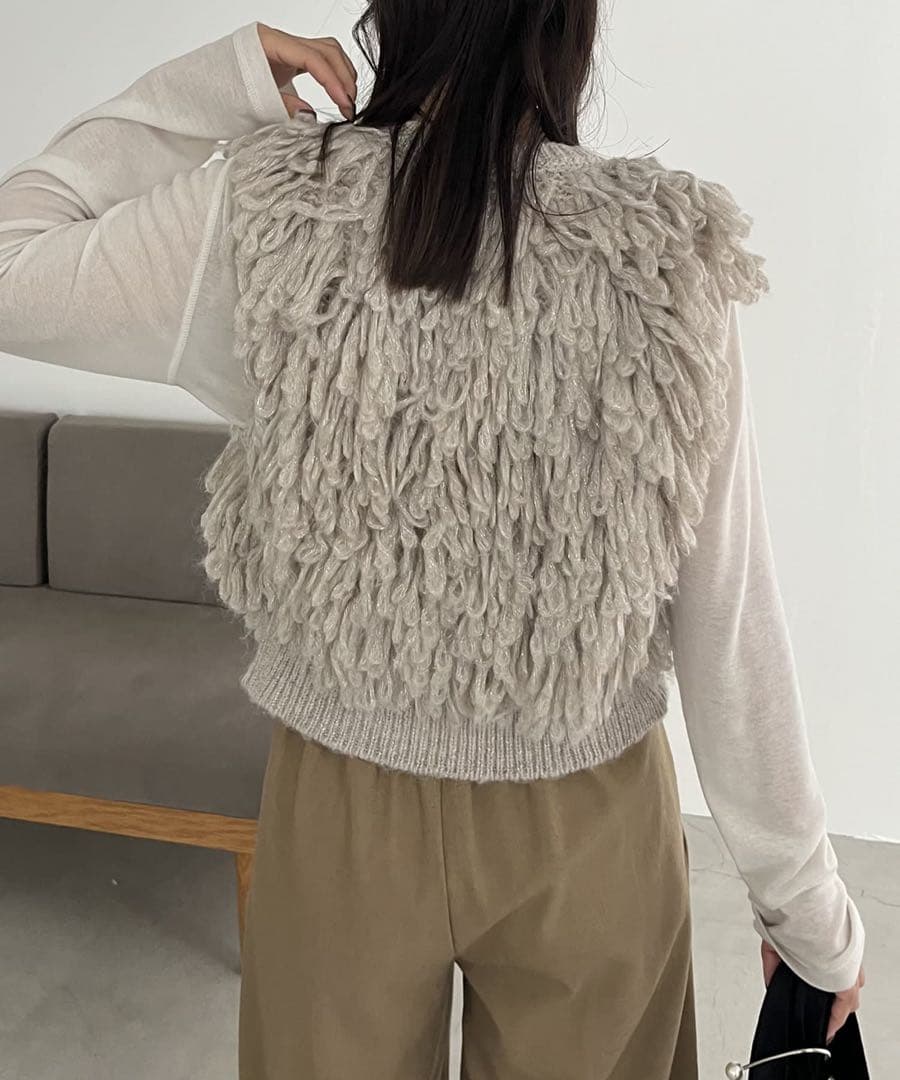 CAPRICIEUX LE'MAGE フリンジベスト（グレージュ）