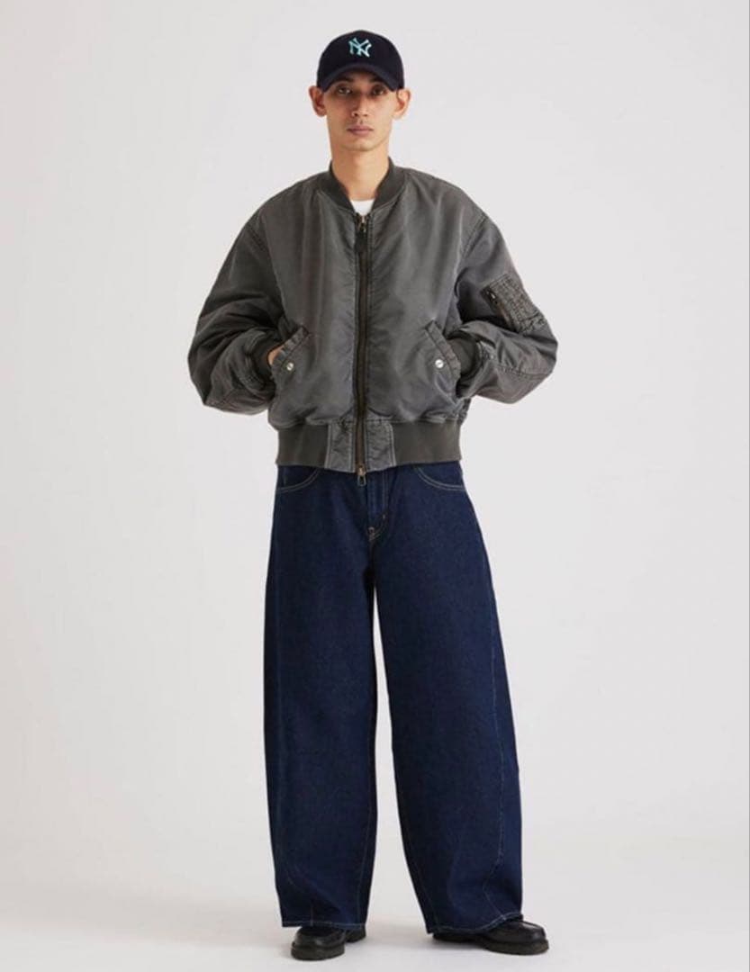 【まる出品】LEVI’S SUPER BAGGY BARREL JEANS
