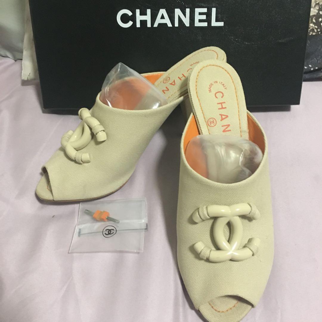 CHANEL シャネル　ベージュ　ミュール　ヒール　サンダル　靴