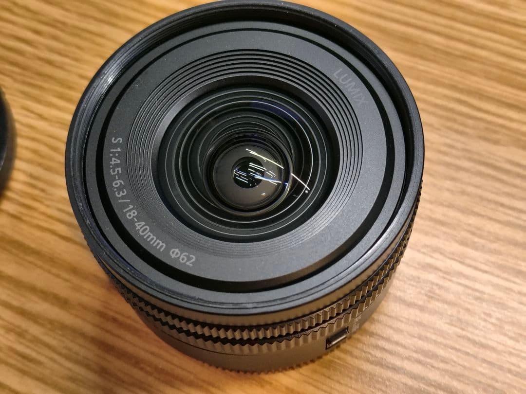 LUMIX　18-40mm ズームレンズ