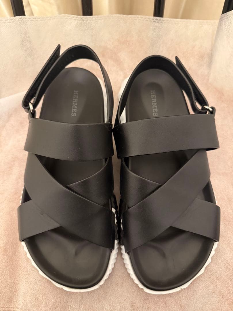 HERMESエルメス　エレクトリックレザーサンダル ブラック 40 メンズ