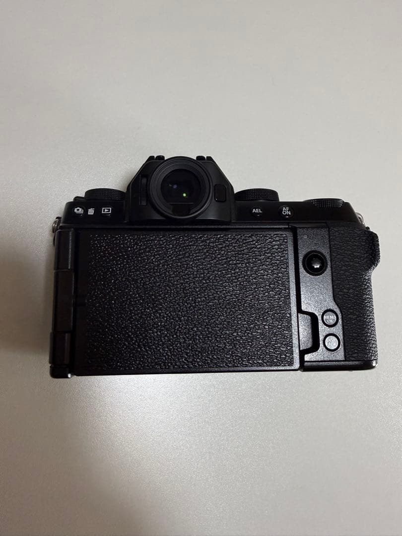 FUJIFILM X-S10 ボディ＋ストラップ