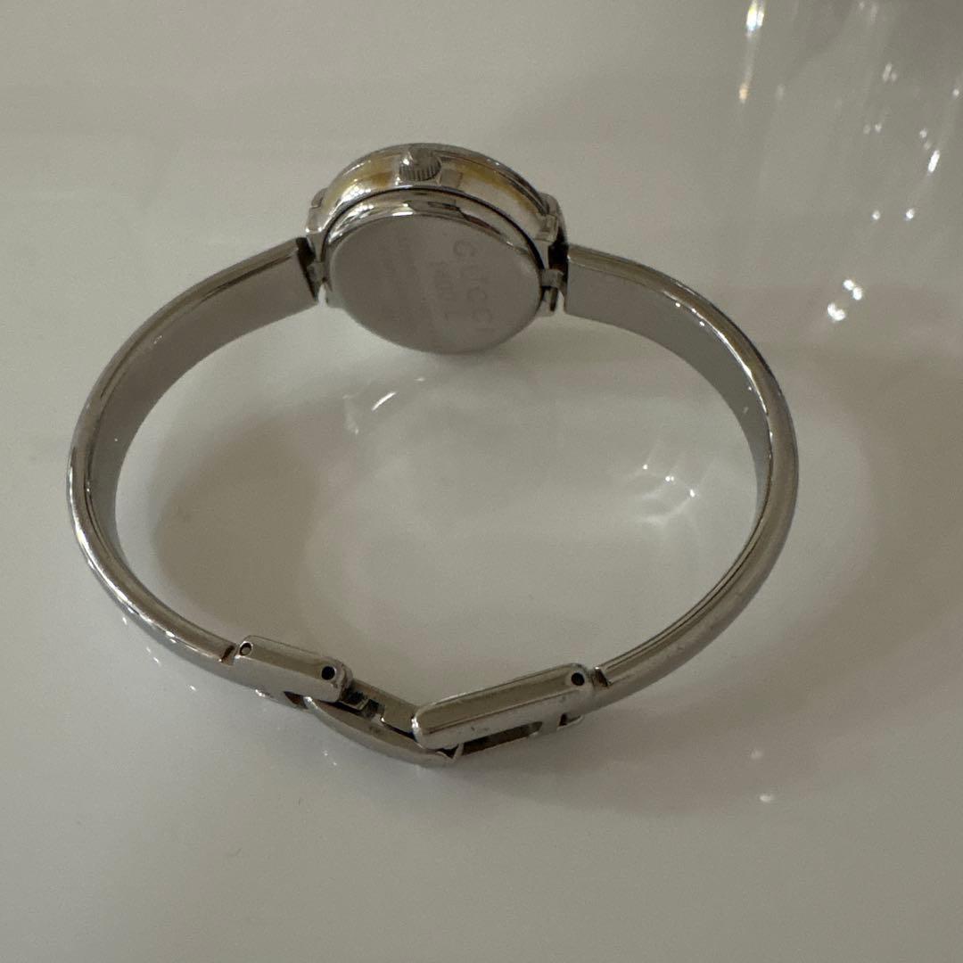 GUCCI バングルウォッチ