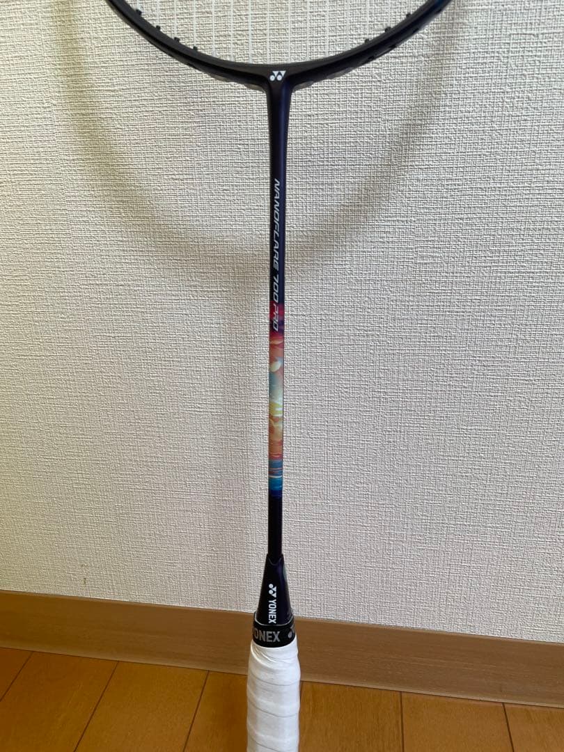 ヨネックス　ナノフレア700プロ　4U5