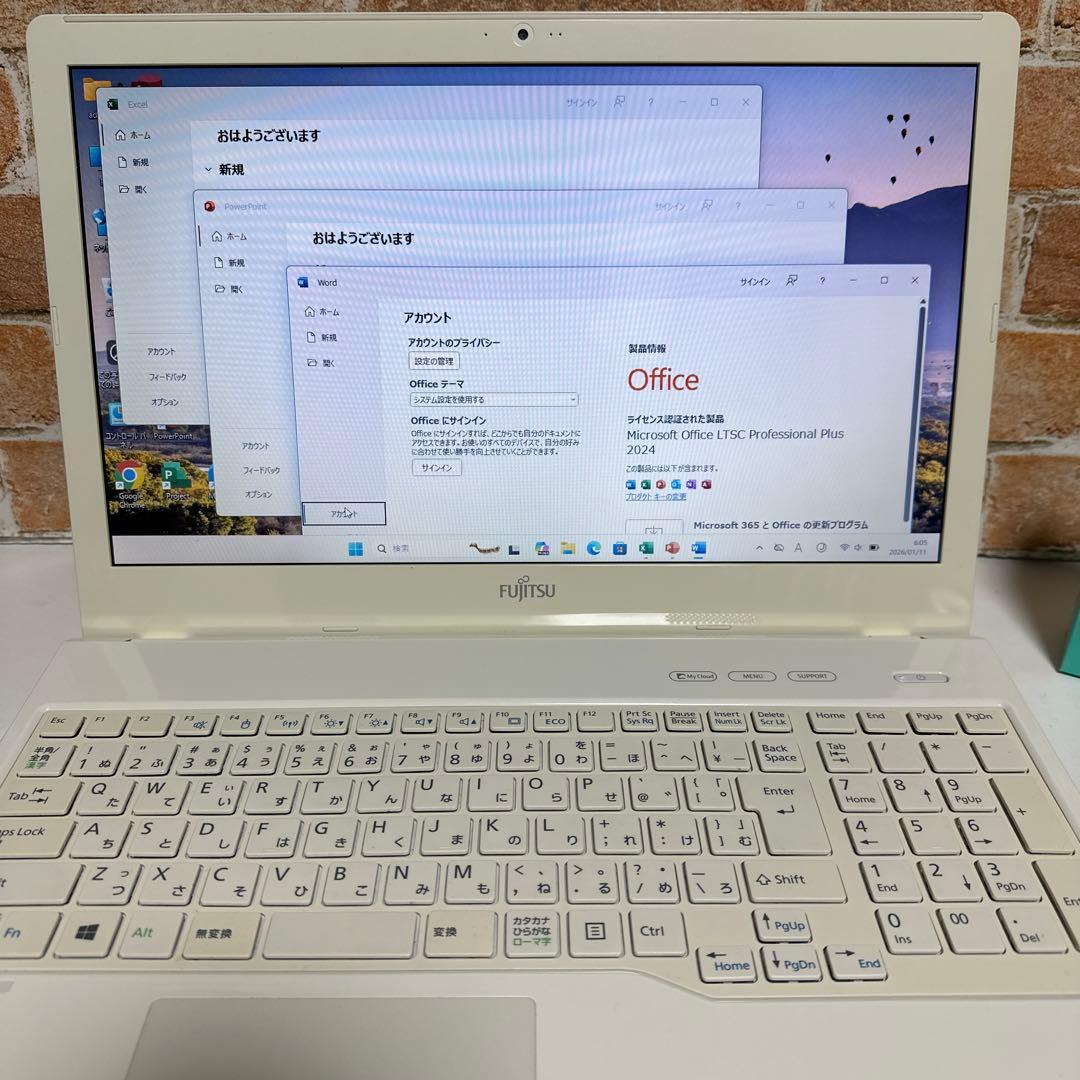 富士通ノートPC 高速起動SSD WebカメラWindows 11 オフィス付