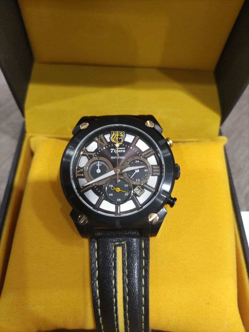 阪神タイガース　85周年記念ウォッチ　メンズ腕時計