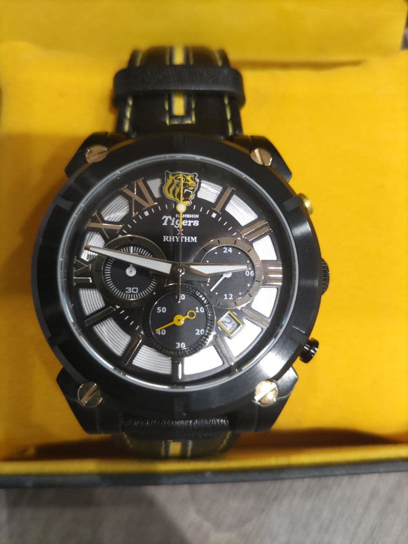 阪神タイガース　85周年記念ウォッチ　メンズ腕時計