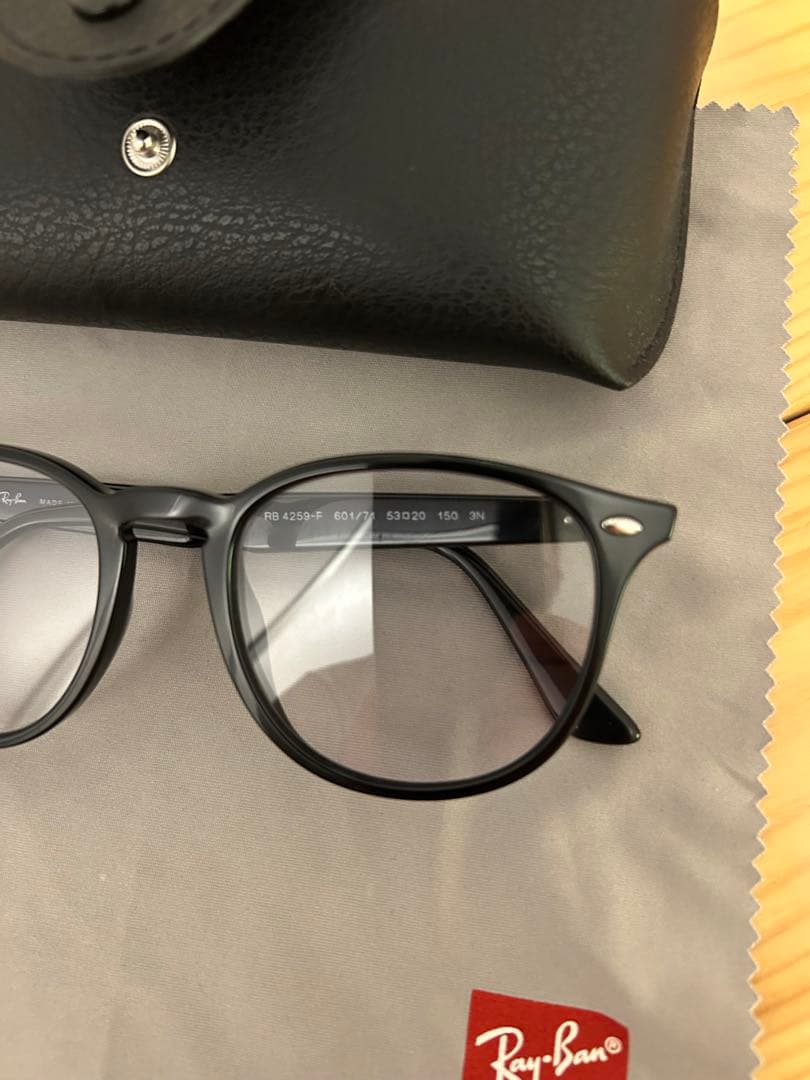 Ray-Ban RB4259F 601/71 サングラス 53◽︎20 150