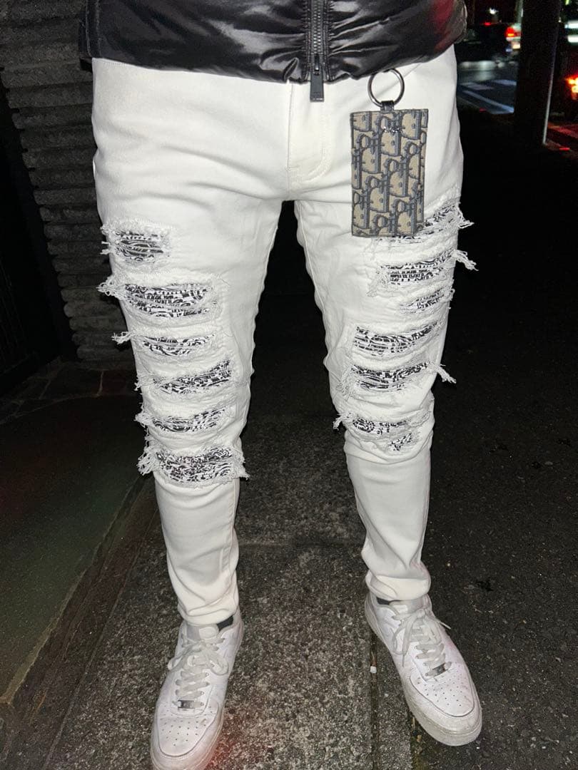 ホワイトダメージジーンズ即決Ok