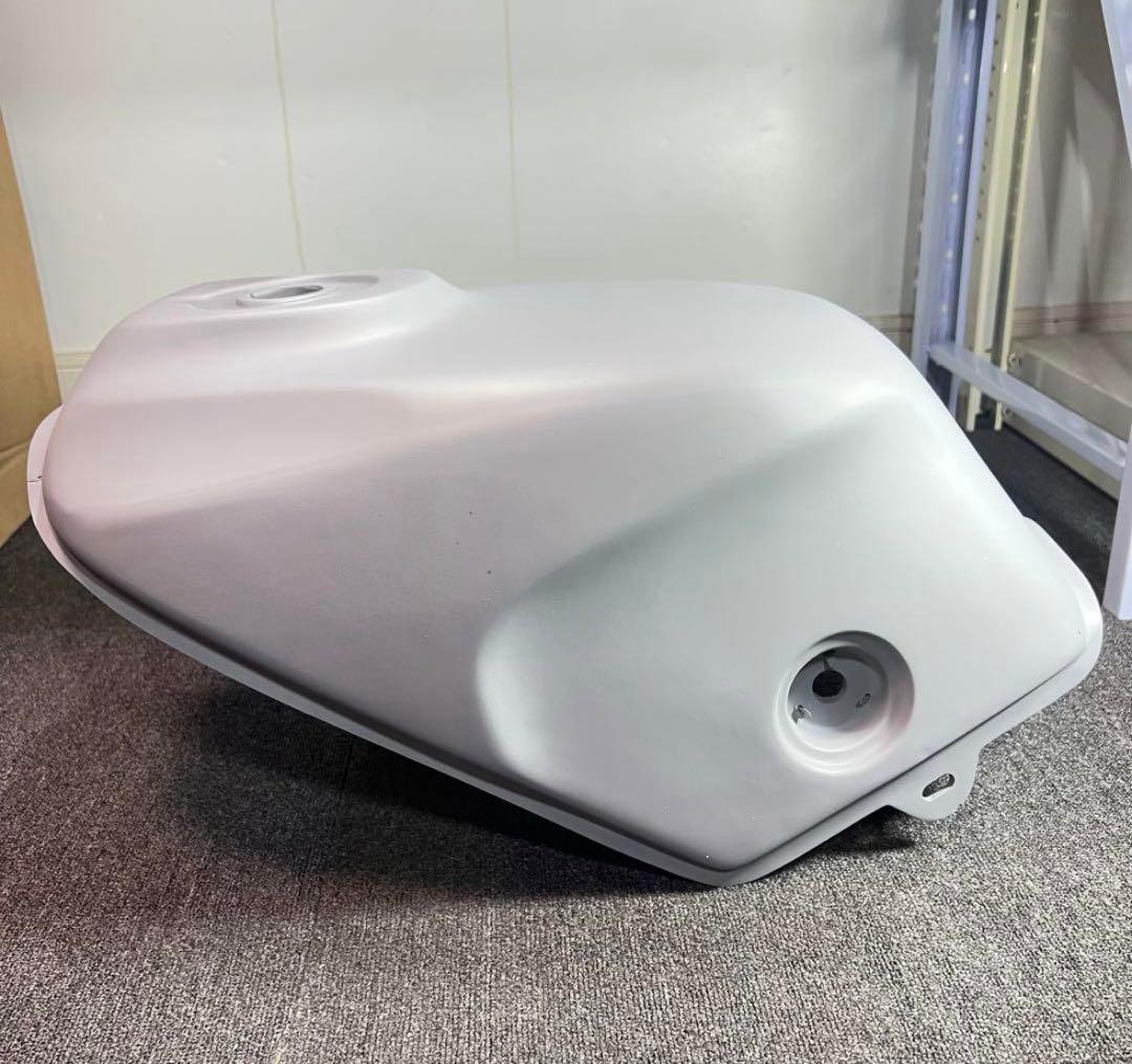 VT250Z タンク （FRP）（新品未使用）
