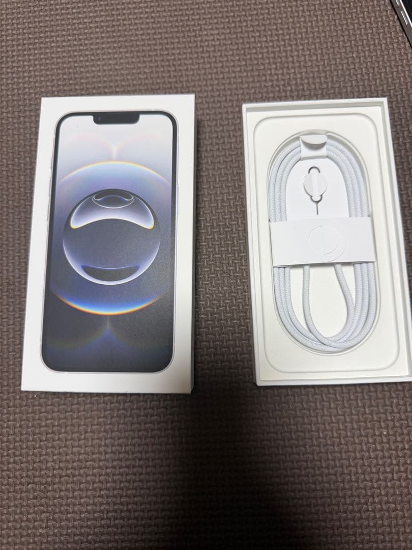 iPhone 16e SIMフリー　256gb