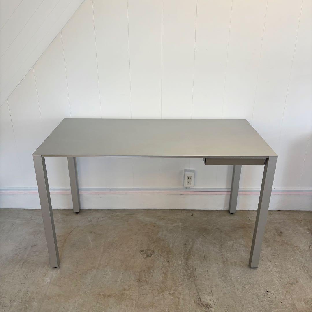 パソコンデスク Cassina ixc. AIR FRAME desk