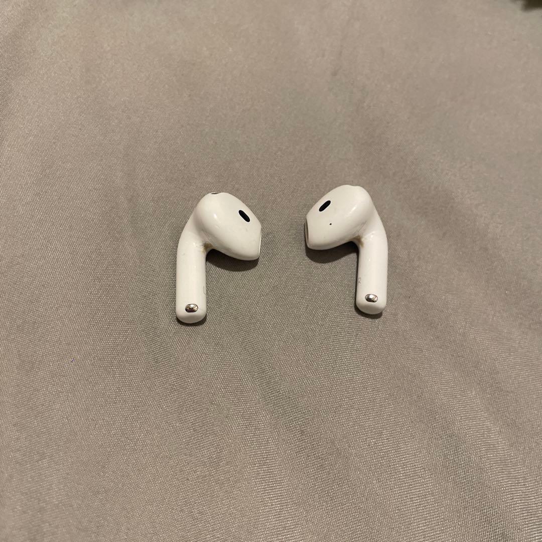 AirPods 本体 充電ケース付き ホワイト