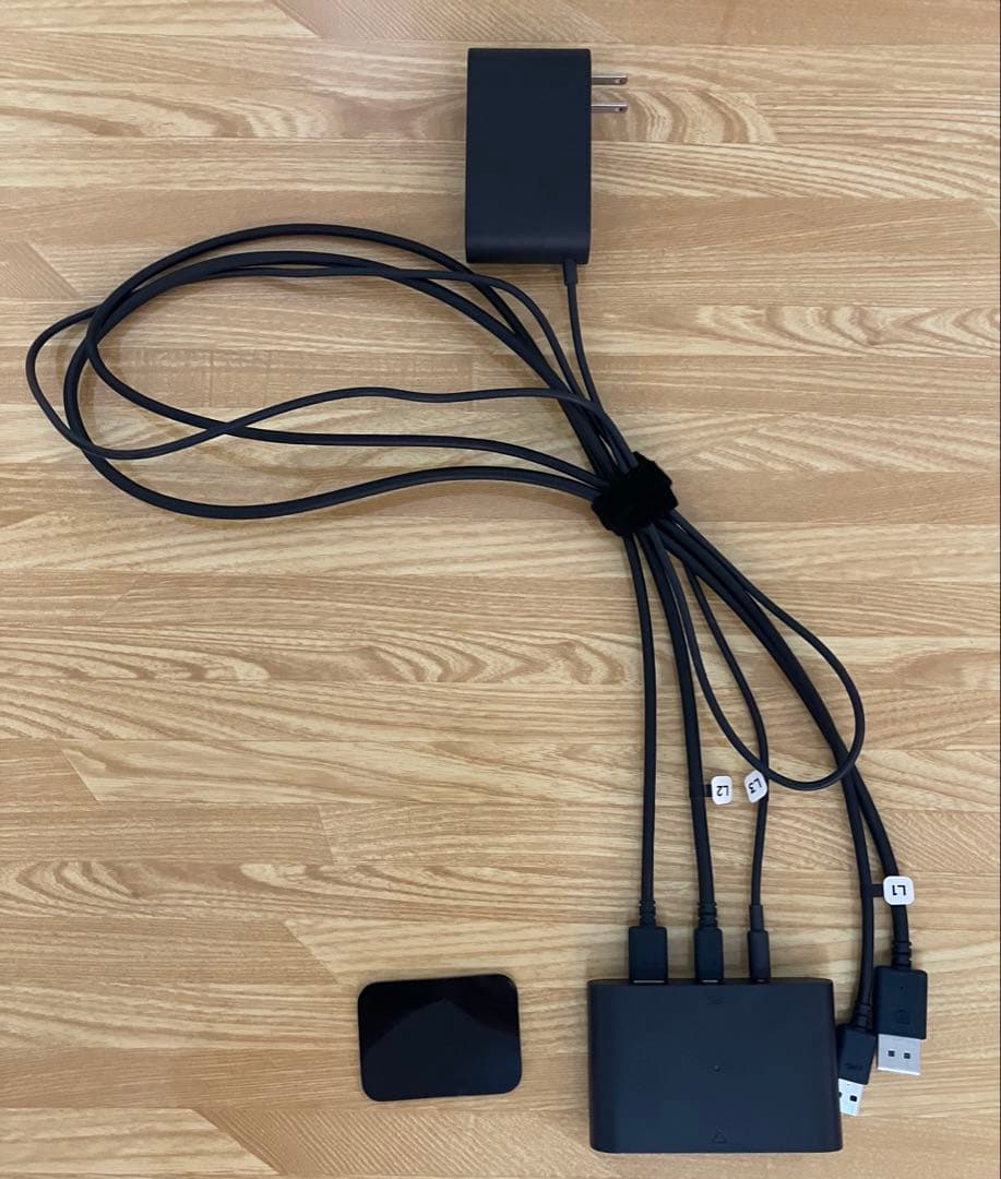 HTC VIVE PRO（ベースステーション2.0×2）　フルセット