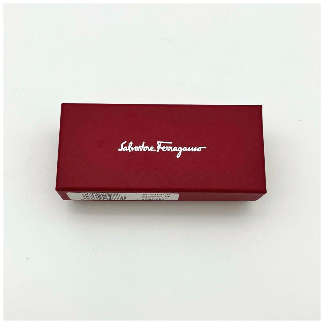 【美品】箱付き サルヴァトーレフェラガモ ヴァラリボン バレッタ ブラック