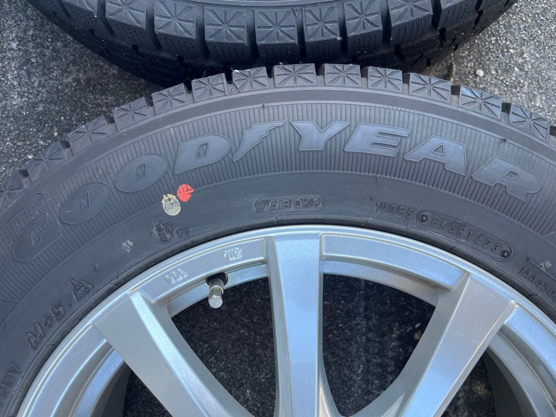 80系ハリアー等　中古スタッドレスタイヤ　225/65R17 CX5 RAV4
