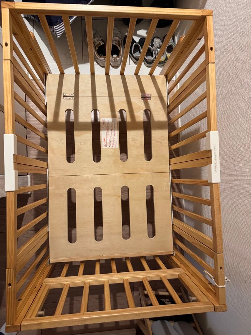 大和　パタン2 木製ベビーベッド 前側開閉機能付き