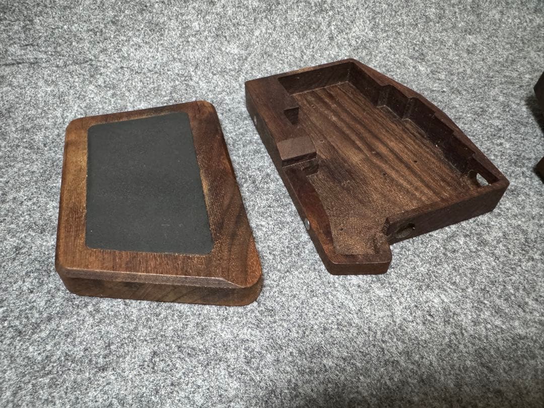 Keyball44 木製ケース テンティングレッグ付き