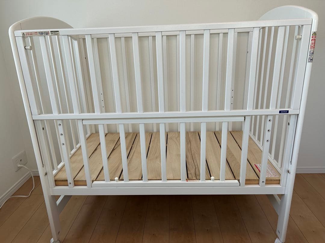 カトージ　ハイポジション　ベビーベット　レギュラーサイズ　ホワイト