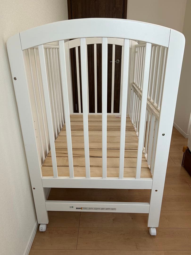 カトージ　ハイポジション　ベビーベット　レギュラーサイズ　ホワイト