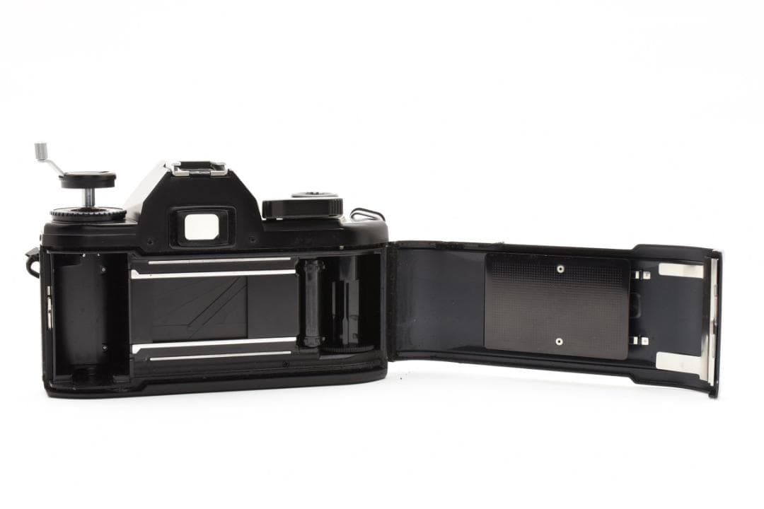 ■ 美品 ■ ニコン　Nikon EM ボディ 　　　#2511573-28J