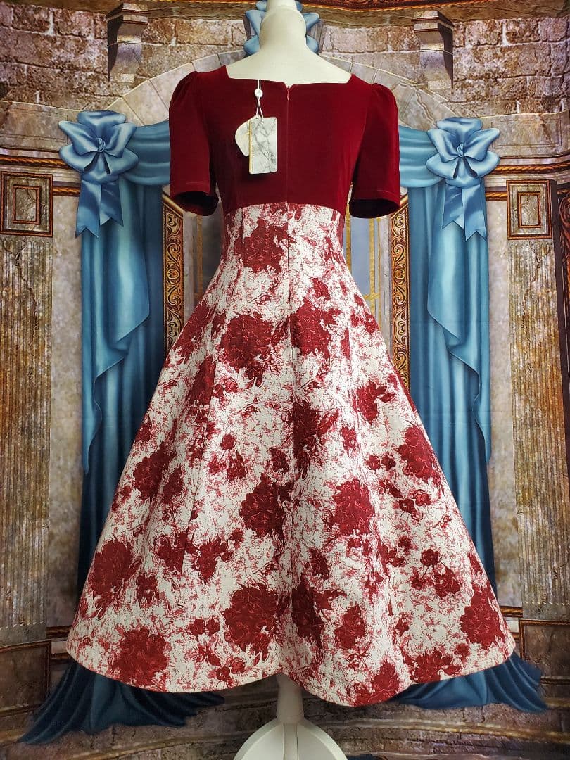 M【新品インポートセレクト】ベロアジャガードクラシカルドレス冬ドレス赤 演奏会