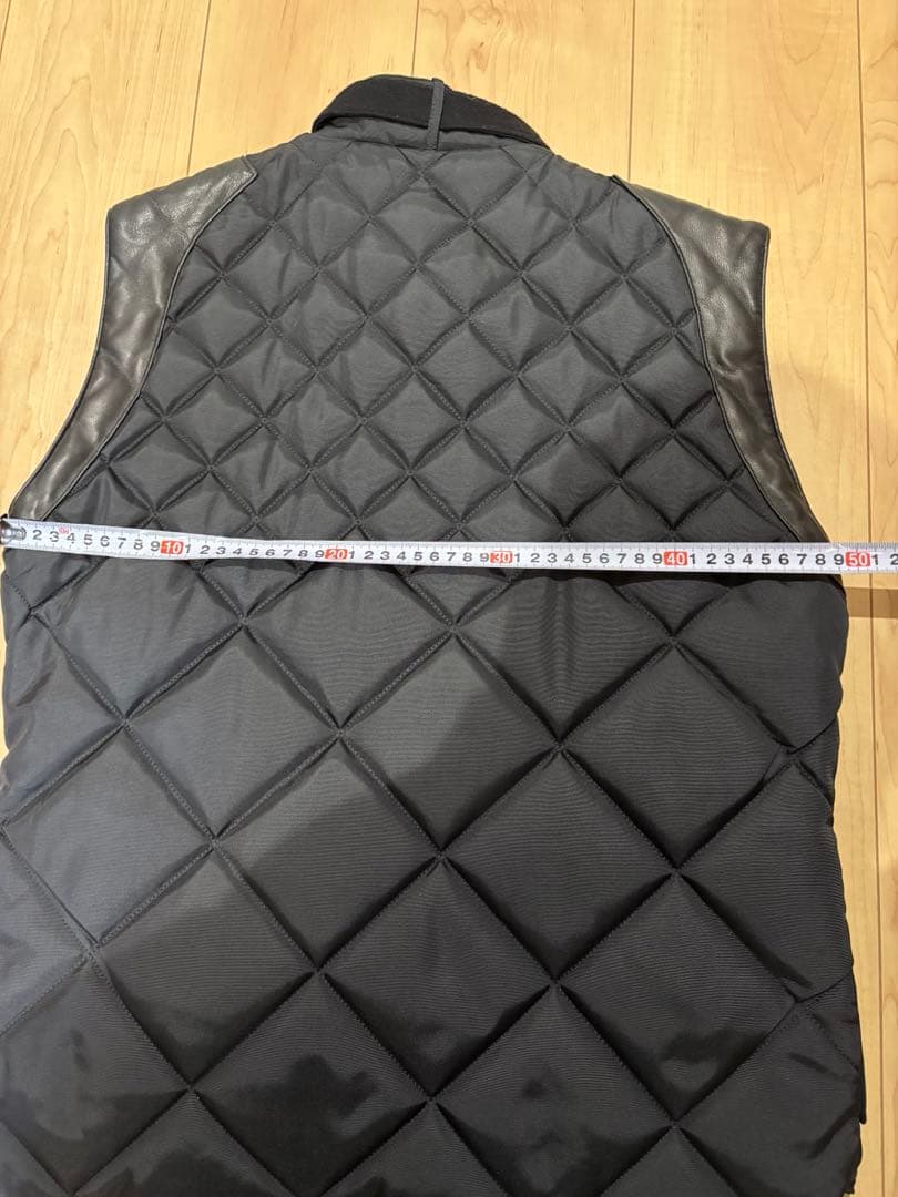 SLOWGUNスロウガン　ナイロンキルティングベスト