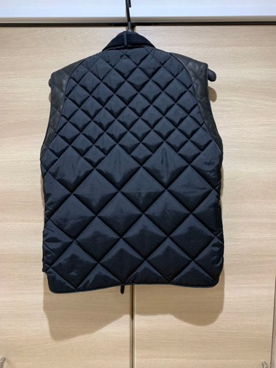 SLOWGUNスロウガン　ナイロンキルティングベスト