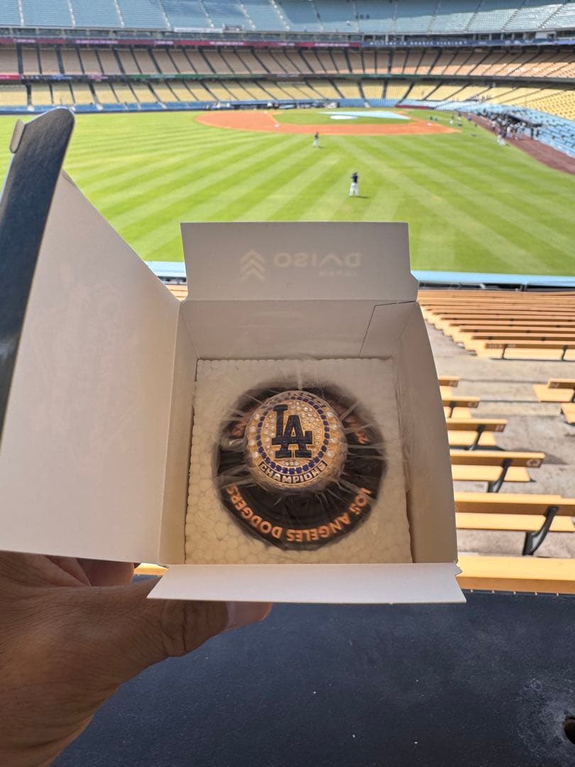 s*e様 ドジャーススタジアム限定　8月6日配布　　大谷翔平ワールドチャンピオン