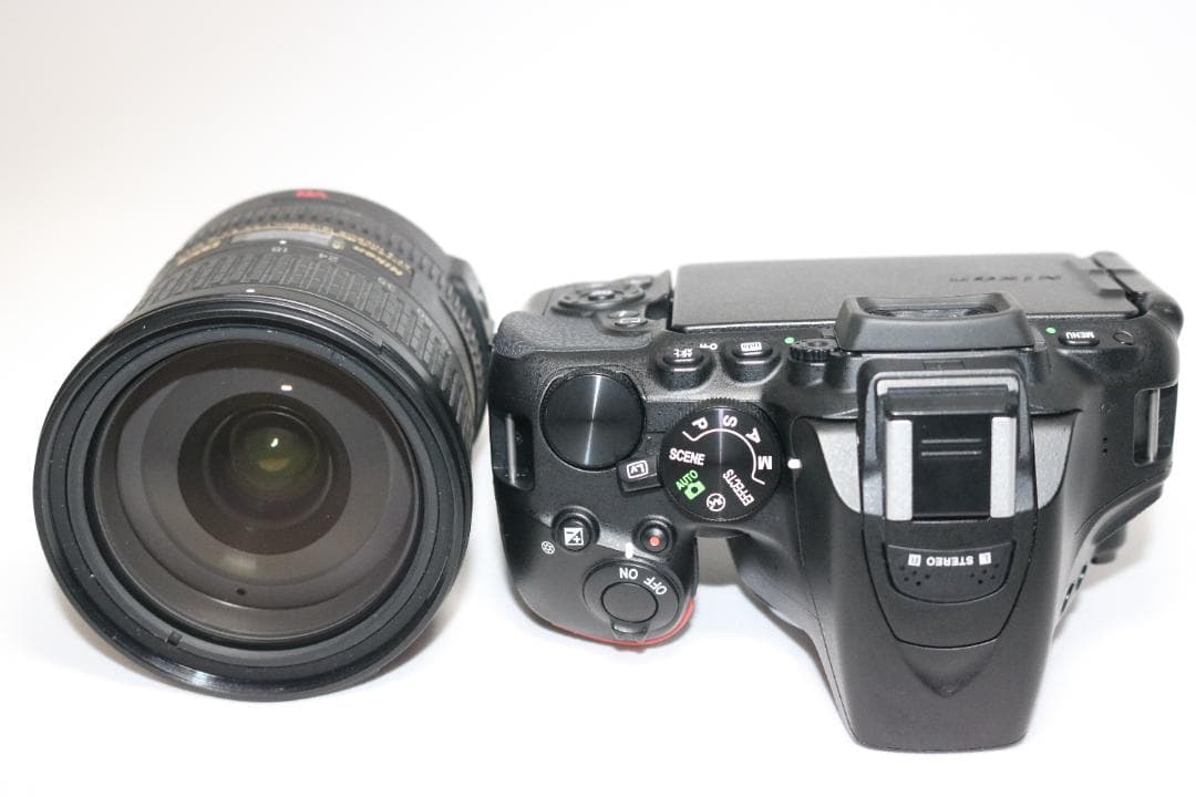 ⭐近望遠レンズセット！⭐Nikon D5500 ⭐一眼レフ 18-200mm付き