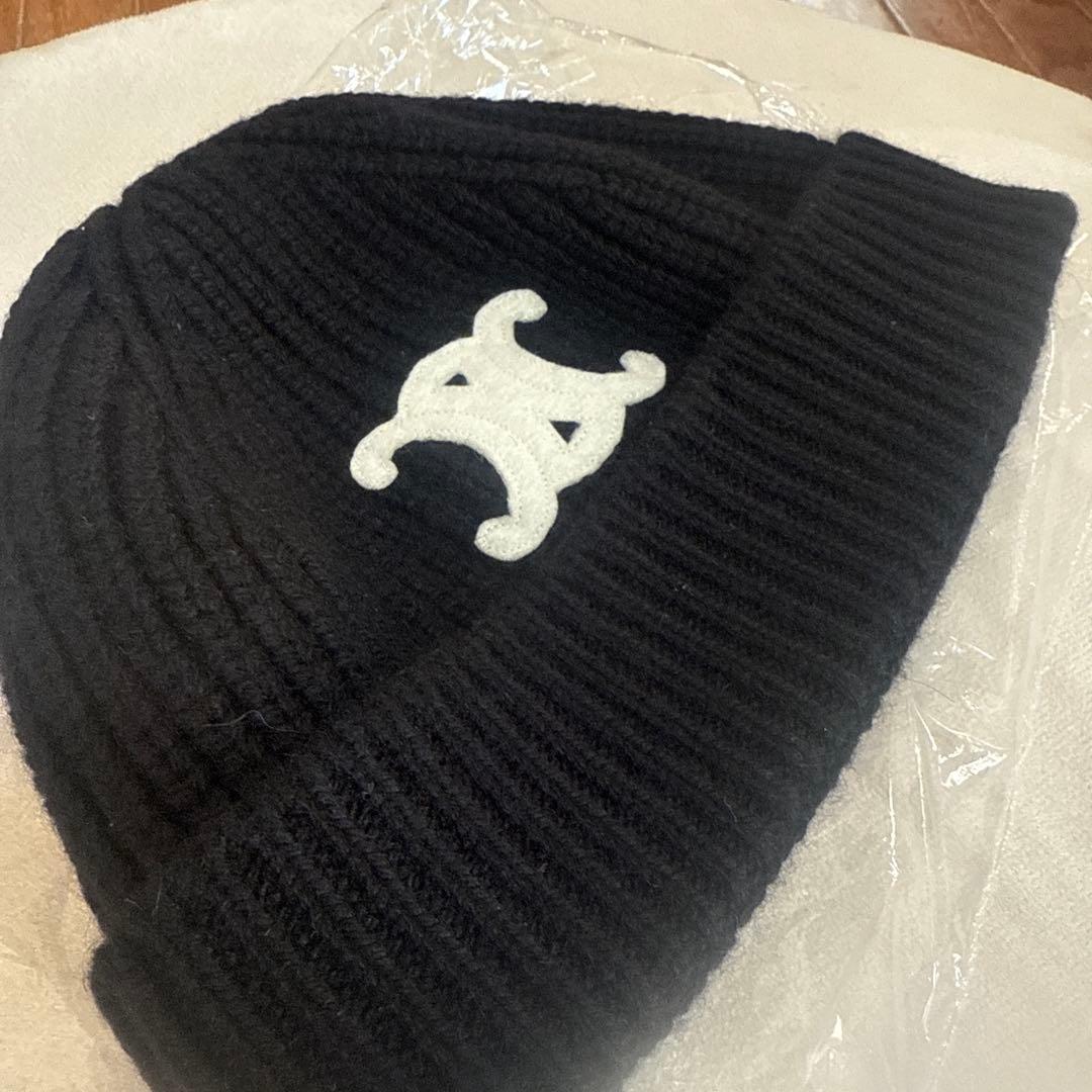 クリーニング済み　セリーヌニット帽