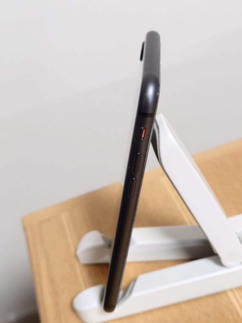 iPhone8 64GB スペースグレイ