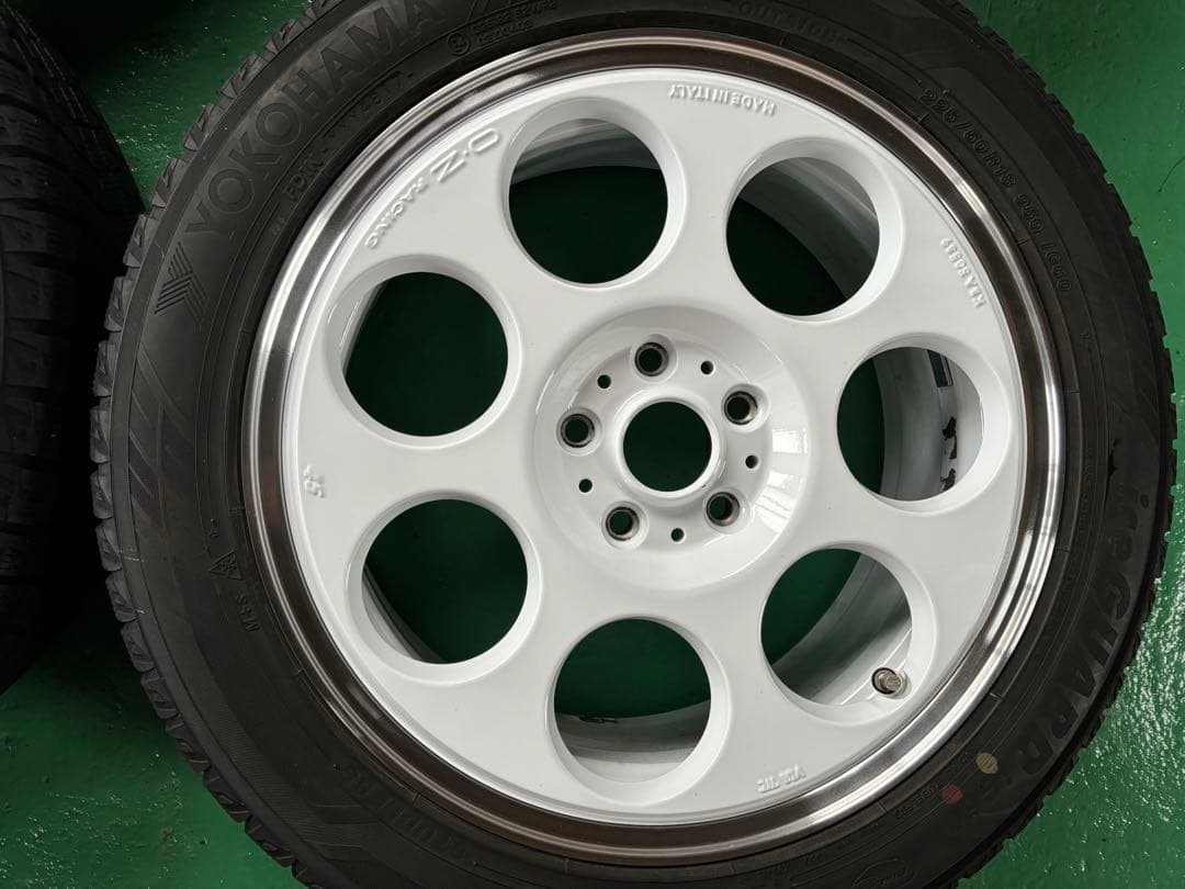 希少 O.Z RACING 225/50R18 スタッドレスタイヤセット