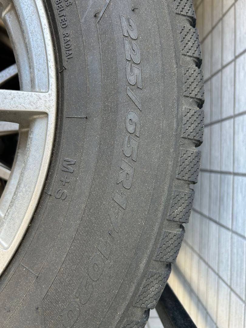 (直接渡しのみ)cx-5で使用していたスタッドレスタイヤ、ホイール